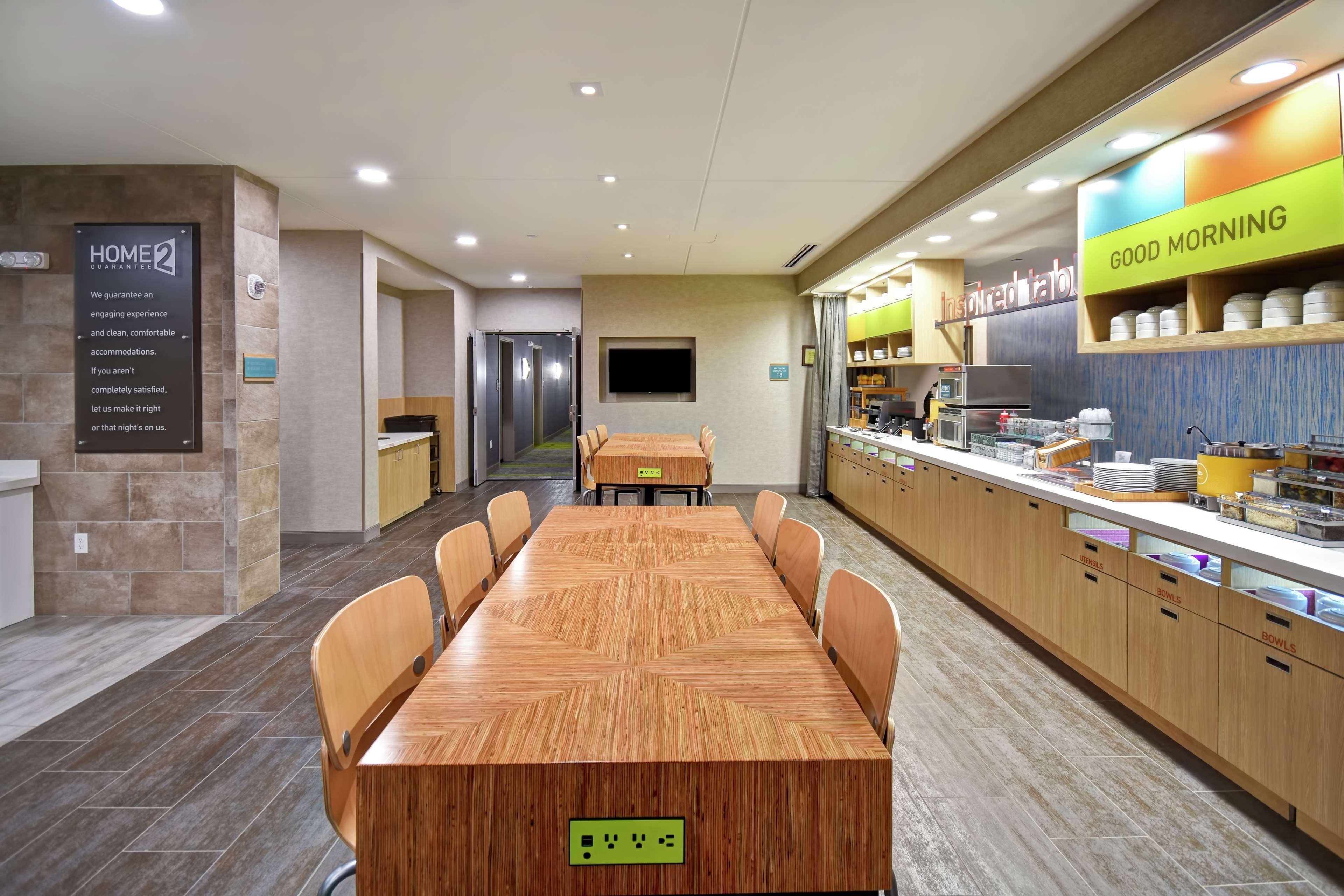 Home2 Suites By Hilton Франкфорт Экстерьер фото