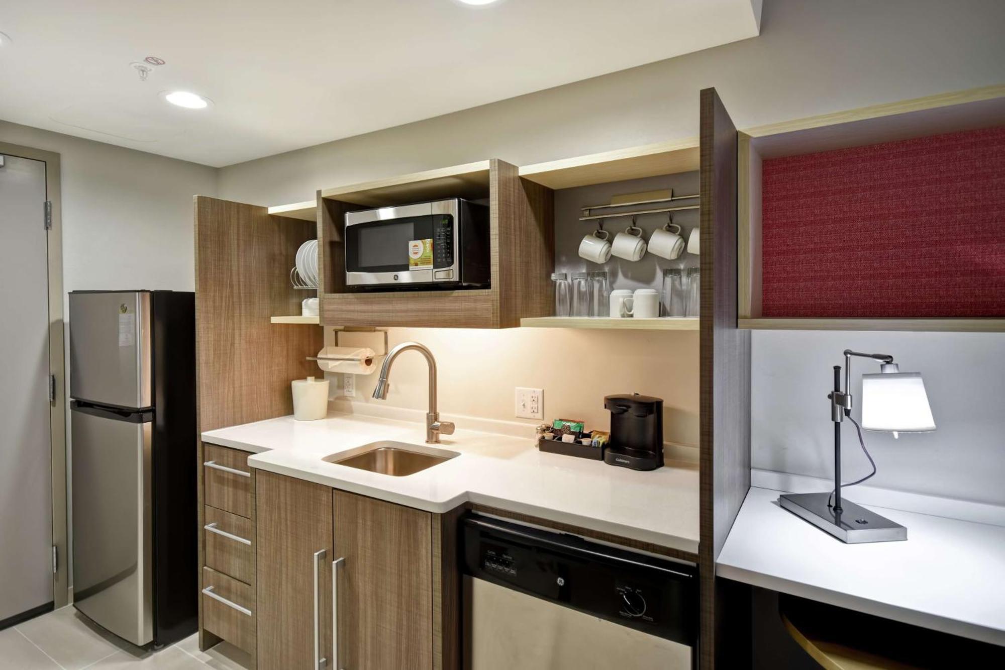 Home2 Suites By Hilton Франкфорт Экстерьер фото